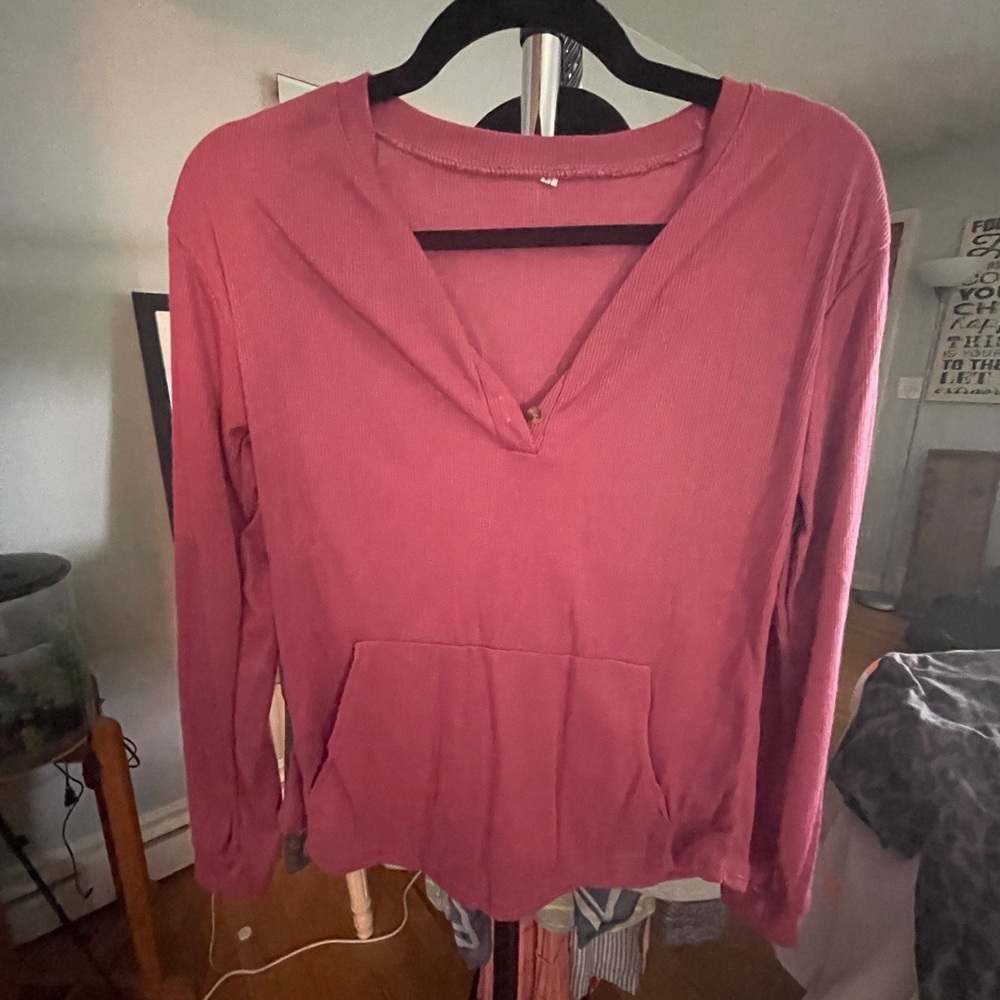 V-Nexk 3/4 sleeve top